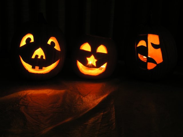 octtimcharlotteemilysjackolanterns.jpg