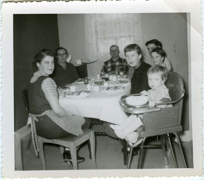 1956_HalmeFraserXmas_E4990_photo_2