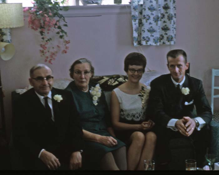 1966_TaimiWedding_E4990_slide_edited