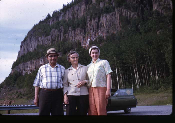 1969_c_HalmeToivo_E4990_slide_69-P-111