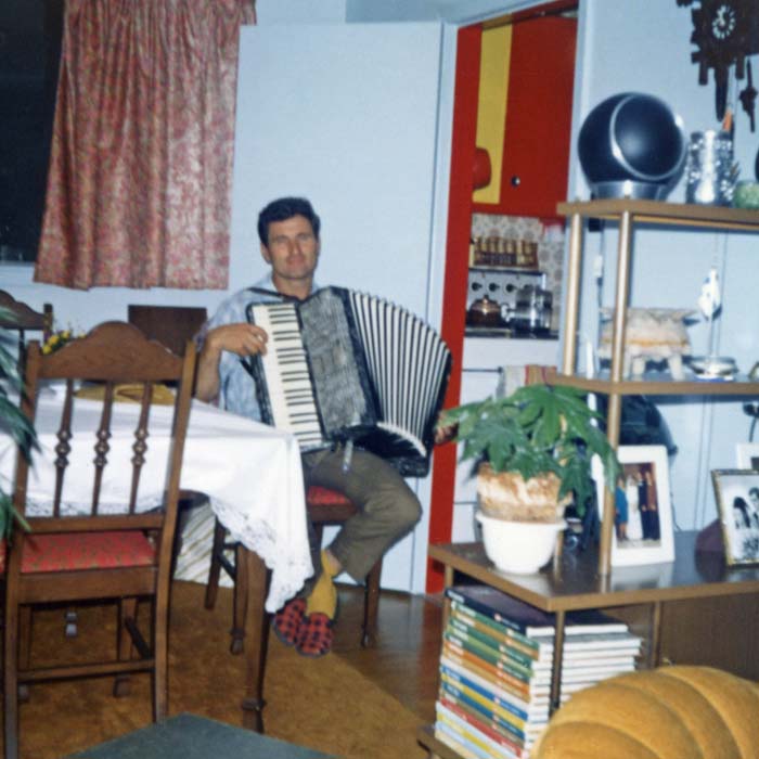1970_c_BosnichCol_E4990_photo_032