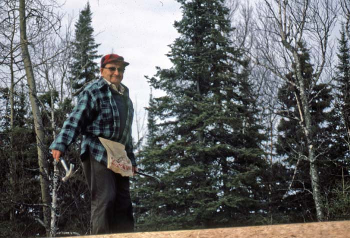 1984_E4990_slide_84-P-106