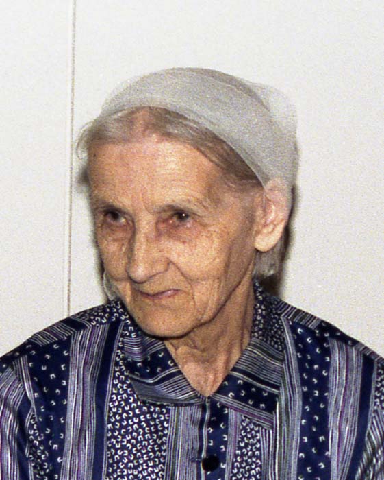 1985_c_Bosnich_Finland_51006_E4990_negative016_sister