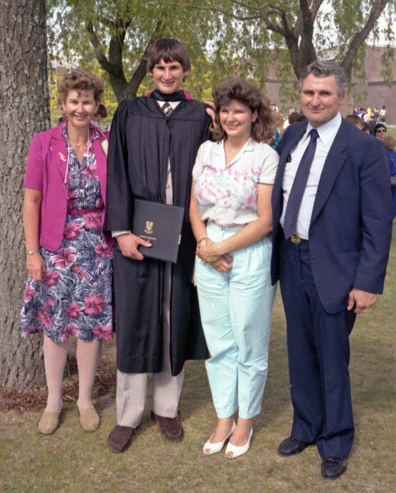 1985_c_Bosnich_Grad_E4990_negative005