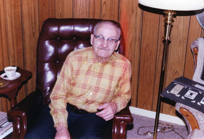 1990-10-00_BosnichCol_E4990_photo_059
