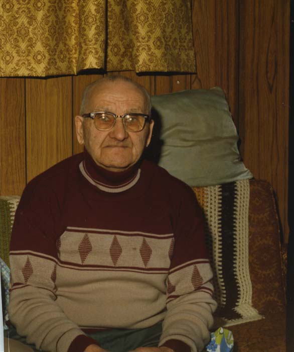 1990_BosnichCol_E4990_photo_originalnocolcor085