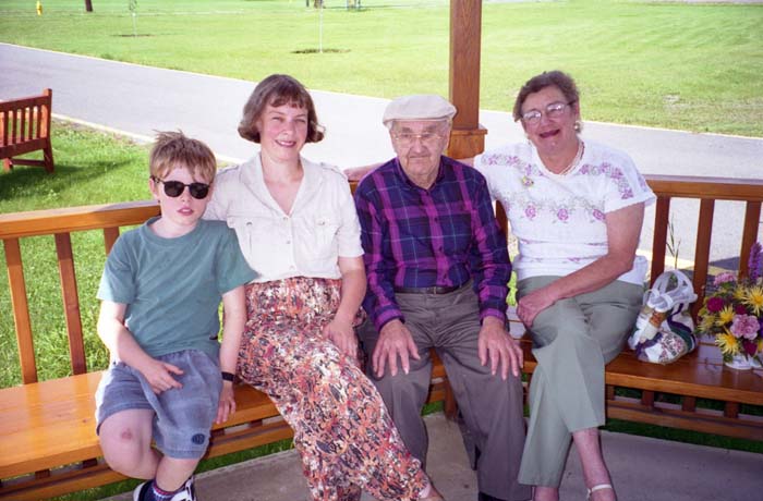 1990_c__4gen__slide128